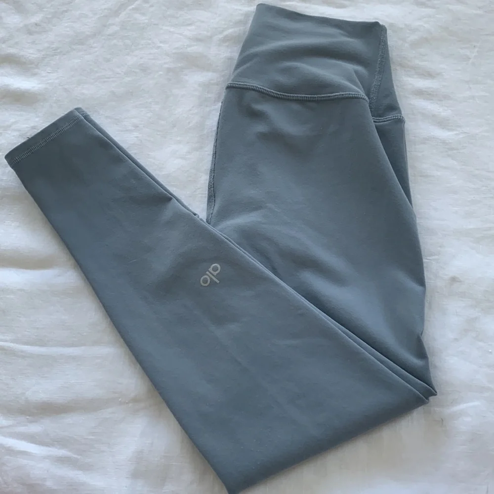 High-Rise Light Blue Women's Performance Leggings
